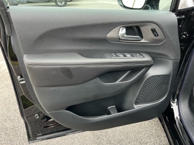 2027 Chrysler Pacifica PACIFICA SELECT AWD