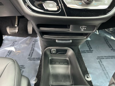 2027 Chrysler Pacifica PACIFICA SELECT AWD
