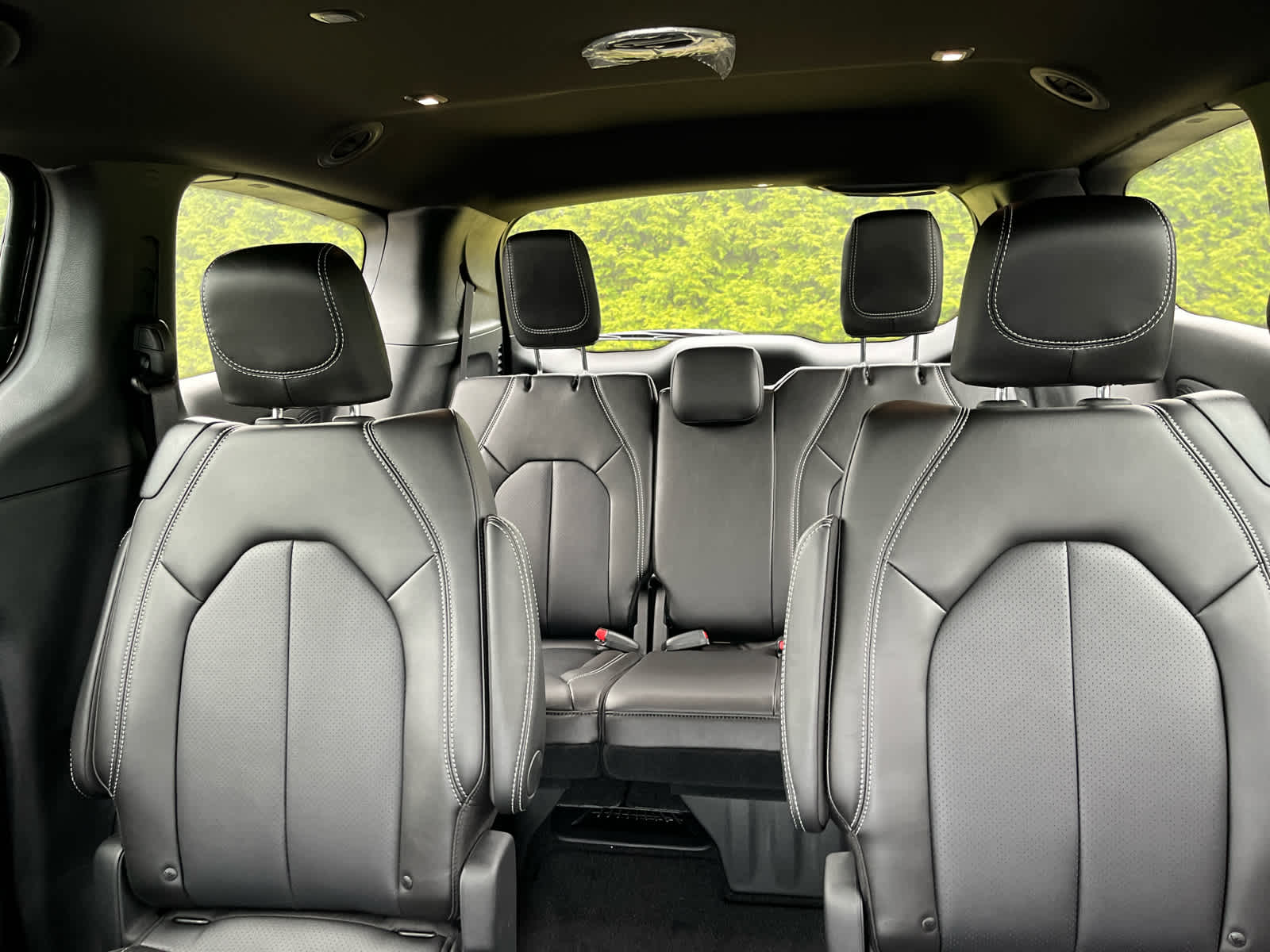 2027 Chrysler Pacifica PACIFICA SELECT AWD