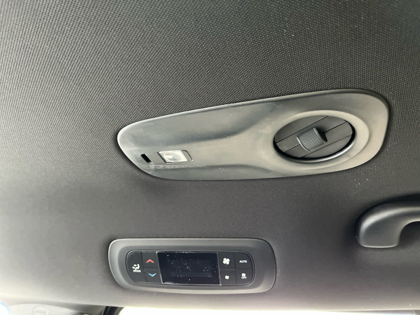 2027 Chrysler Pacifica PACIFICA SELECT AWD