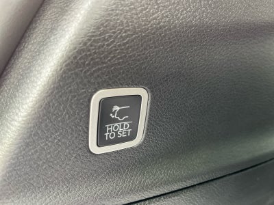 2027 Chrysler Pacifica PACIFICA SELECT AWD