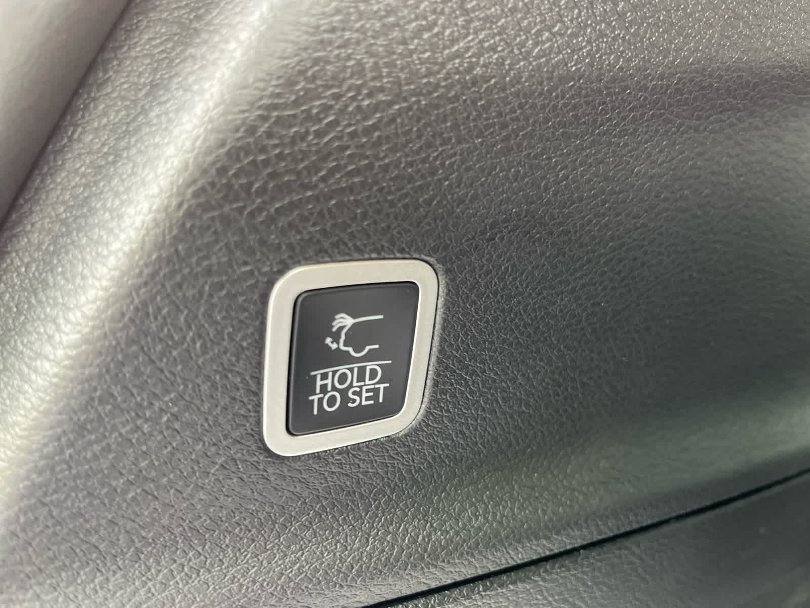 2027 Chrysler Pacifica PACIFICA SELECT AWD