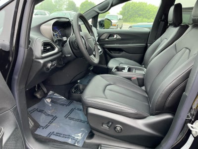 2027 Chrysler Pacifica PACIFICA SELECT AWD