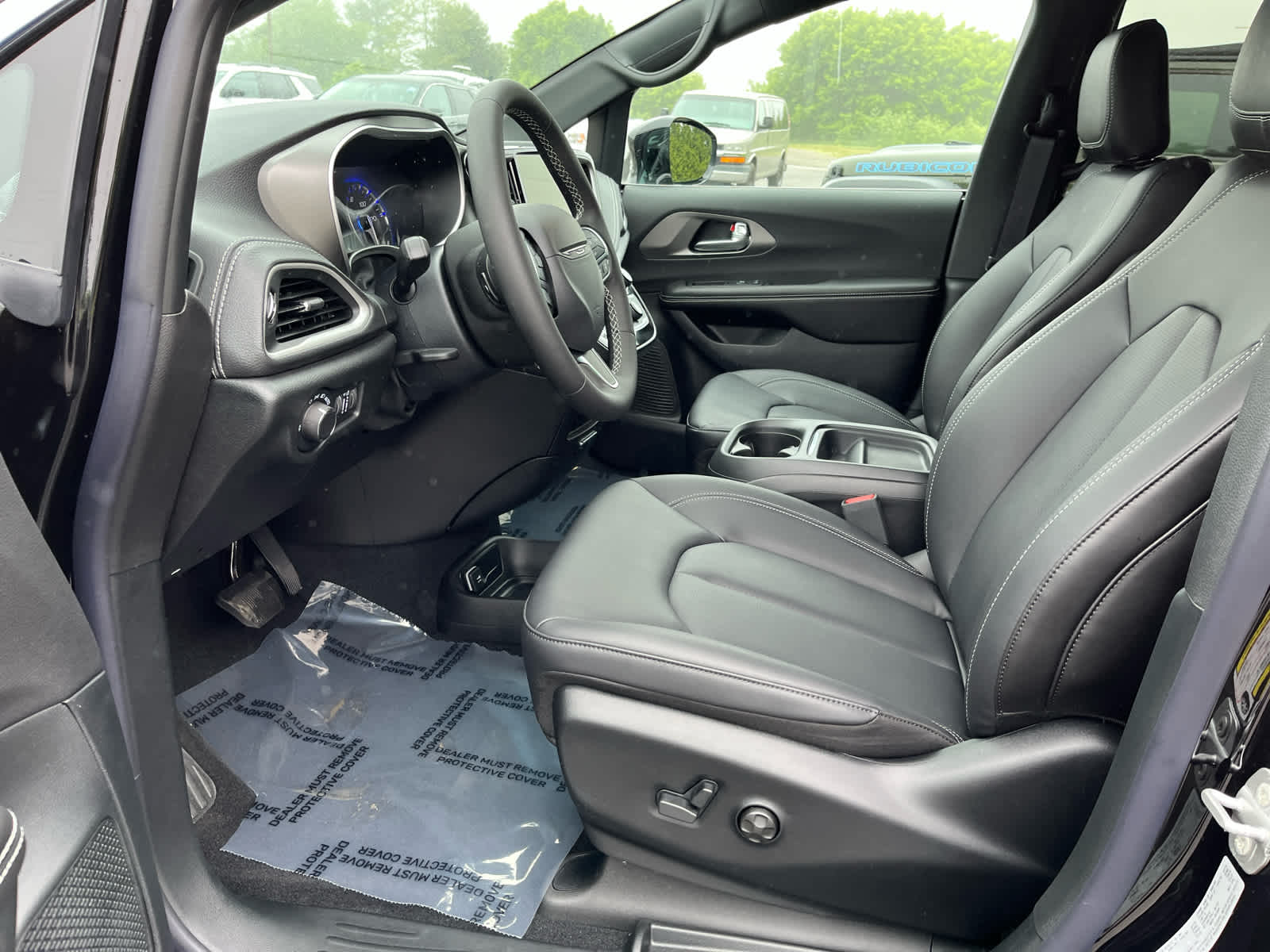 2027 Chrysler Pacifica PACIFICA SELECT AWD