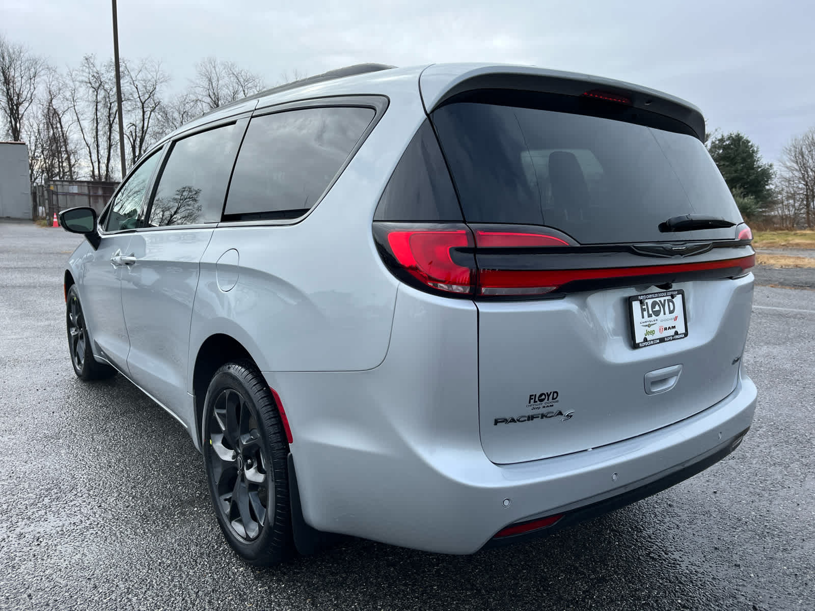 2026 Chrysler Pacifica PACIFICA SELECT AWD