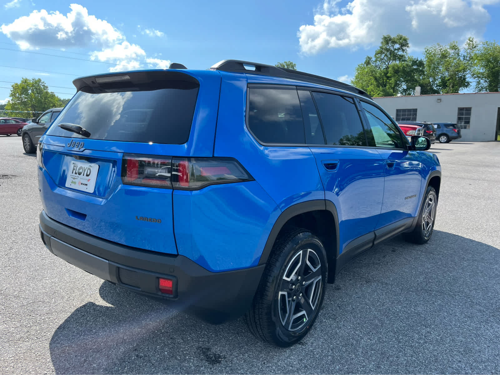2026 Jeep Cherokee CHEROKEE LAREDO 4X4