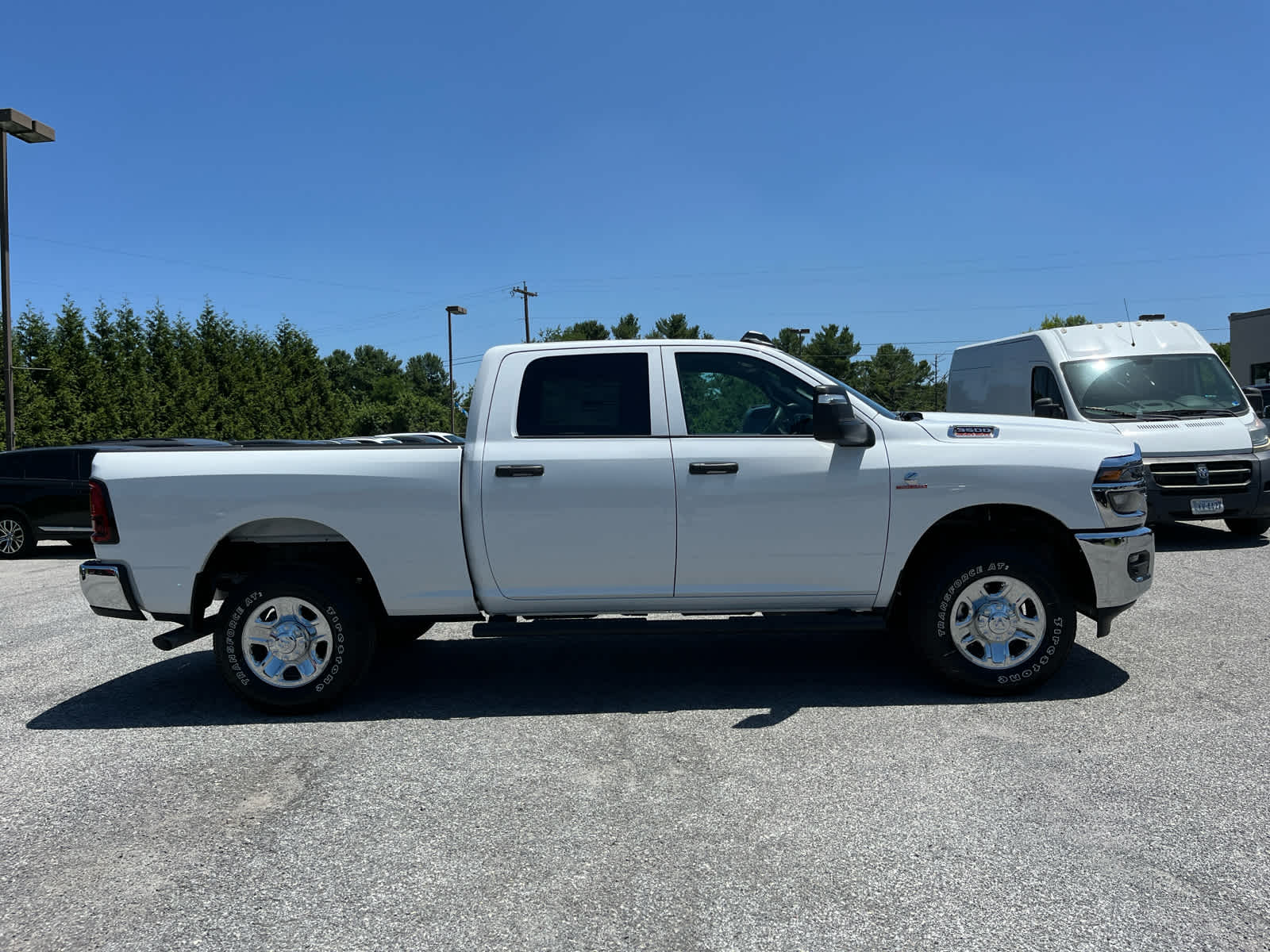 2026 RAM Ram 3500 RAM 3500 TRADESMAN CREW CAB 4X4 6'4' BOX