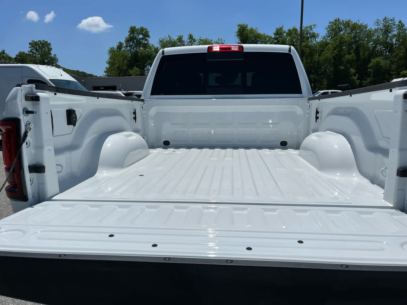 2026 RAM Ram 3500 RAM 3500 TRADESMAN CREW CAB 4X4 6'4' BOX