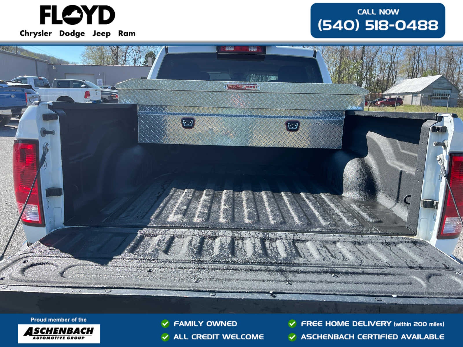 2022 RAM 1500 Classic Tradesman Crew Cab 4x4 5'7' Box