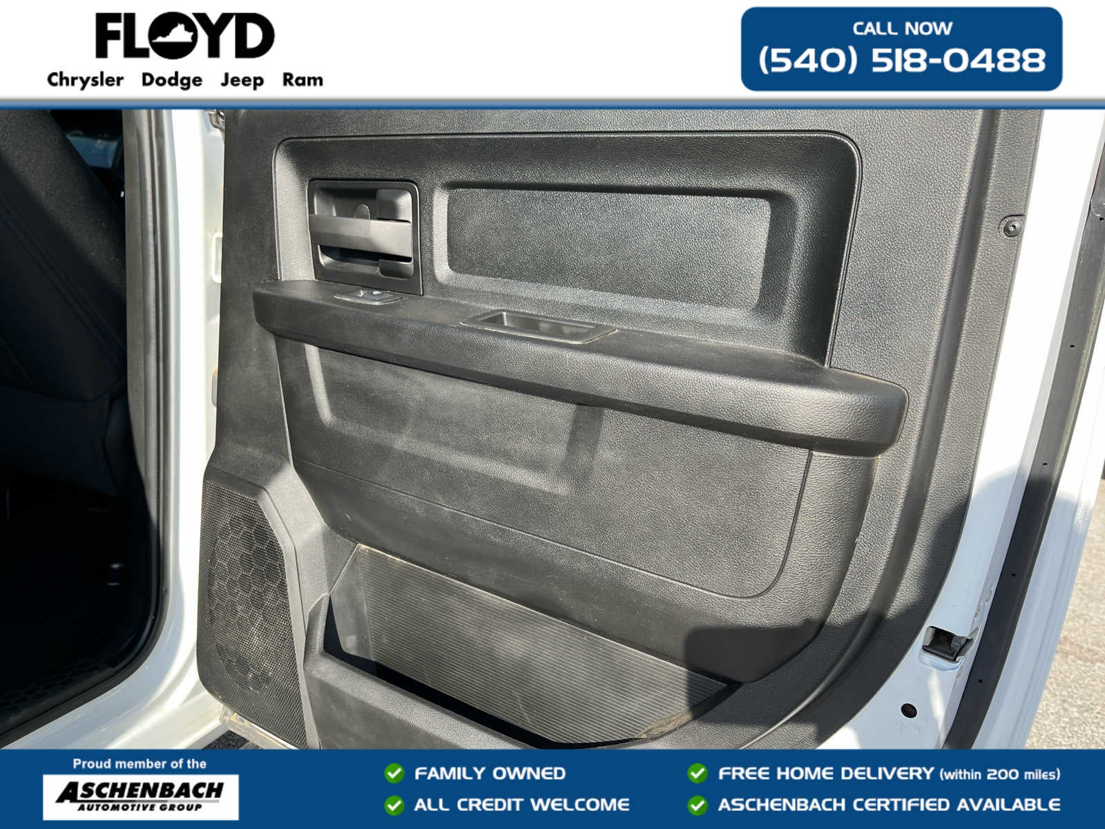 2023 RAM 1500 Classic Tradesman Crew Cab 4x4 5'7' Box