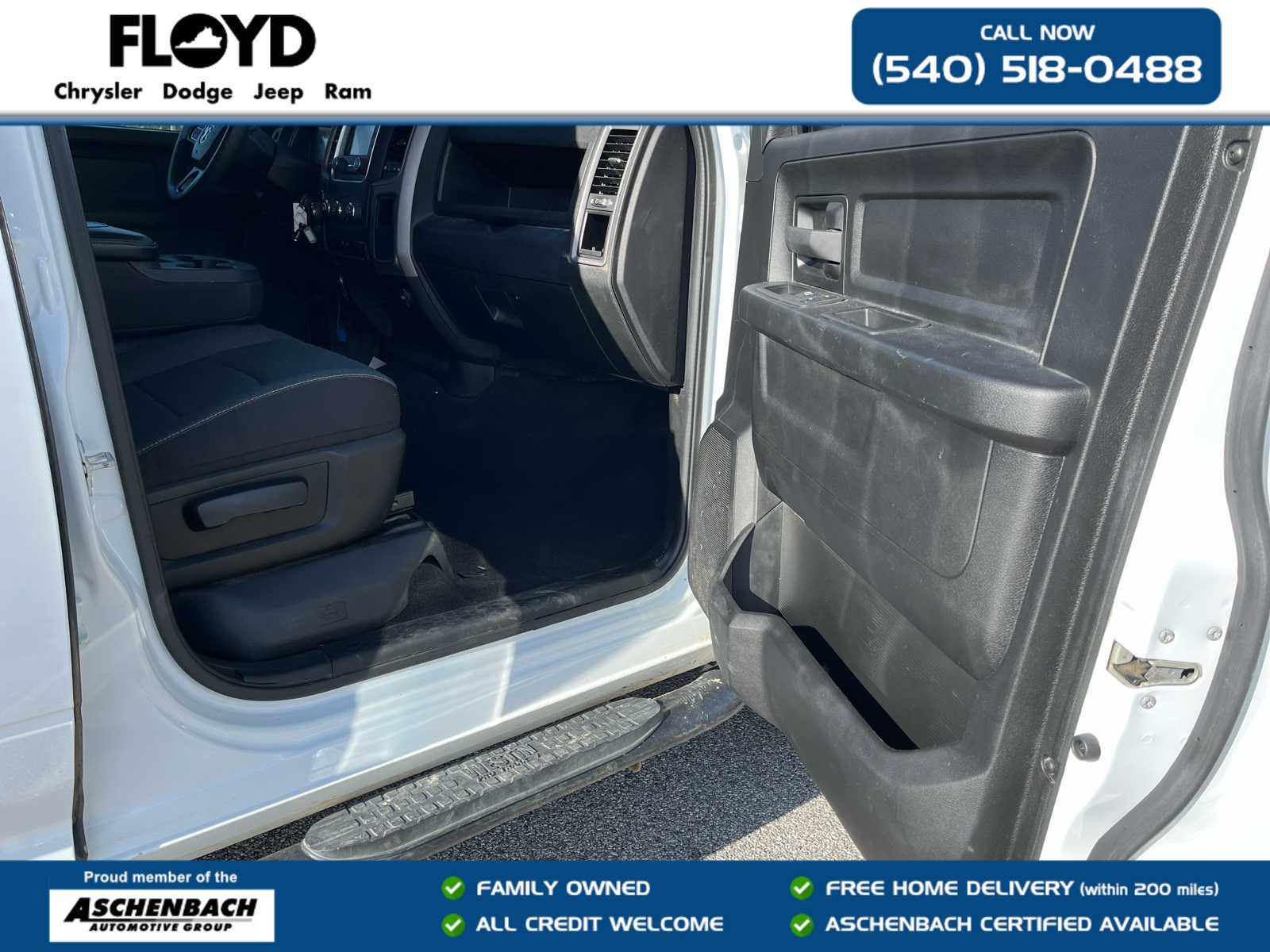 2023 RAM 1500 Classic Tradesman Crew Cab 4x4 5'7' Box