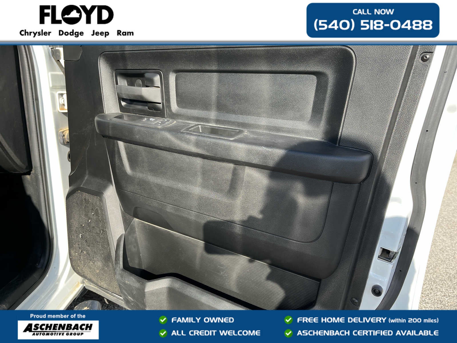 2023 RAM 1500 Classic Tradesman Crew Cab 4x4 5'7' Box