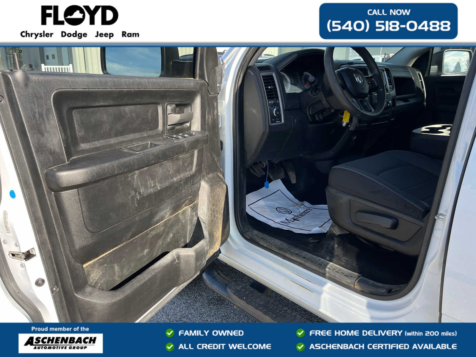 2023 RAM 1500 Classic Tradesman Crew Cab 4x4 5'7' Box