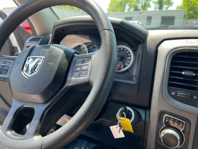 2022 RAM 1500 Classic Tradesman Crew Cab 4x4 5'7' Box