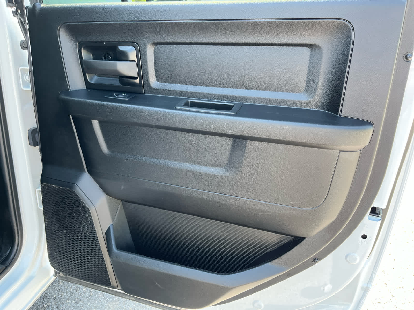 2022 RAM 1500 Classic Tradesman Crew Cab 4x4 5'7' Box