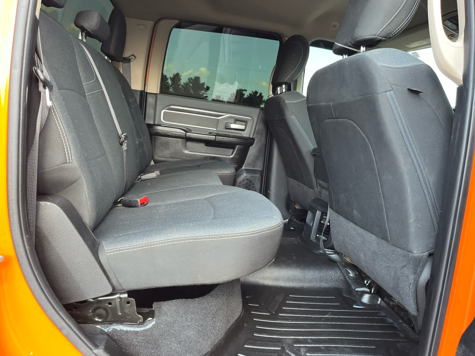 2019 RAM 2500 Big Horn Crew Cab 4x4 6'4' Box
