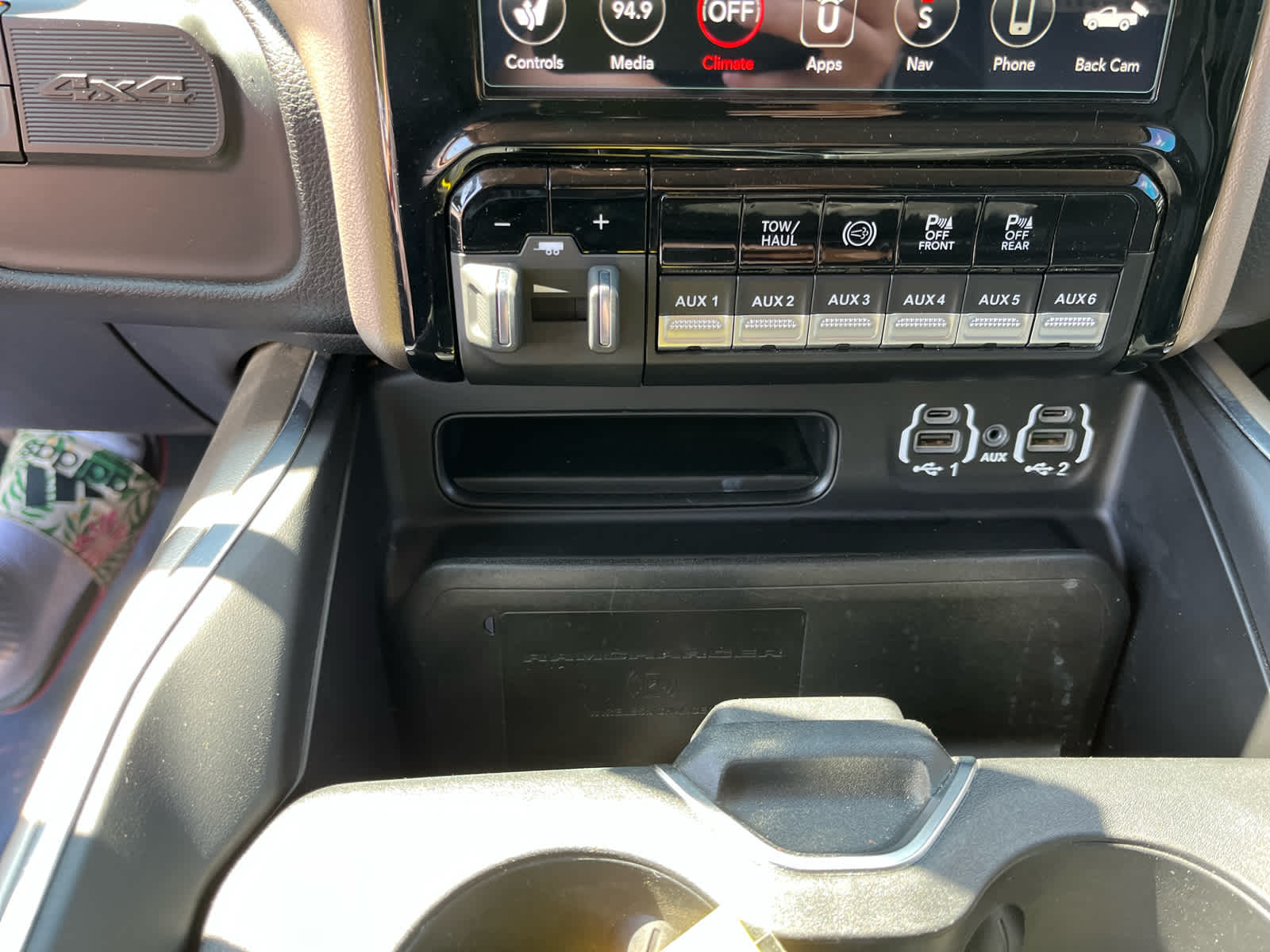 2021 RAM 2500 Laramie Crew Cab 4x4 6'4' Box
