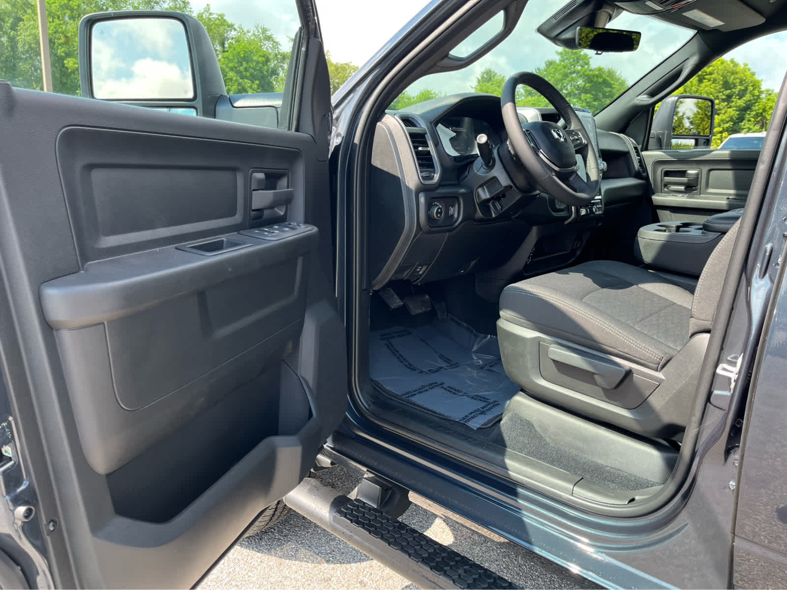 2026 RAM Ram 2500 RAM 2500 TRADESMAN CREW CAB 4X4 8' BOX