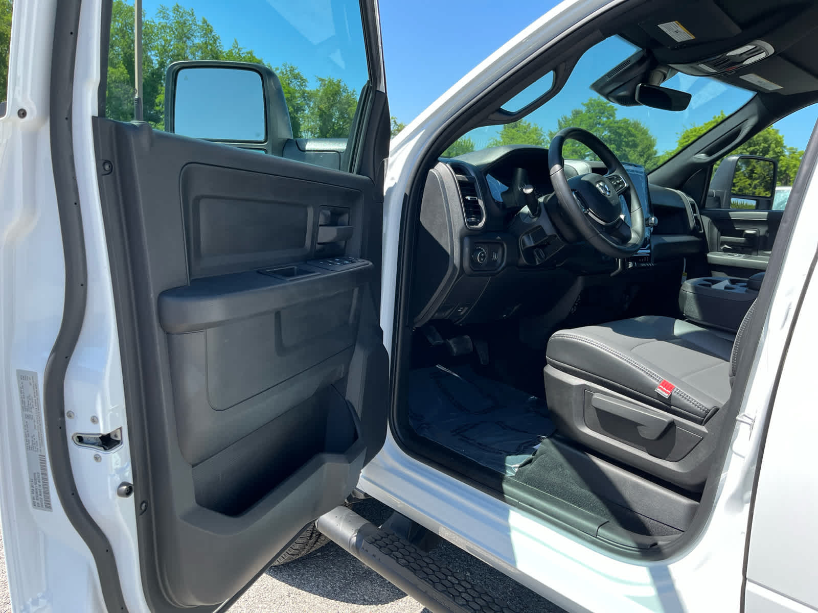 2026 RAM Ram 2500 RAM 2500 TRADESMAN CREW CAB 4X4 8' BOX