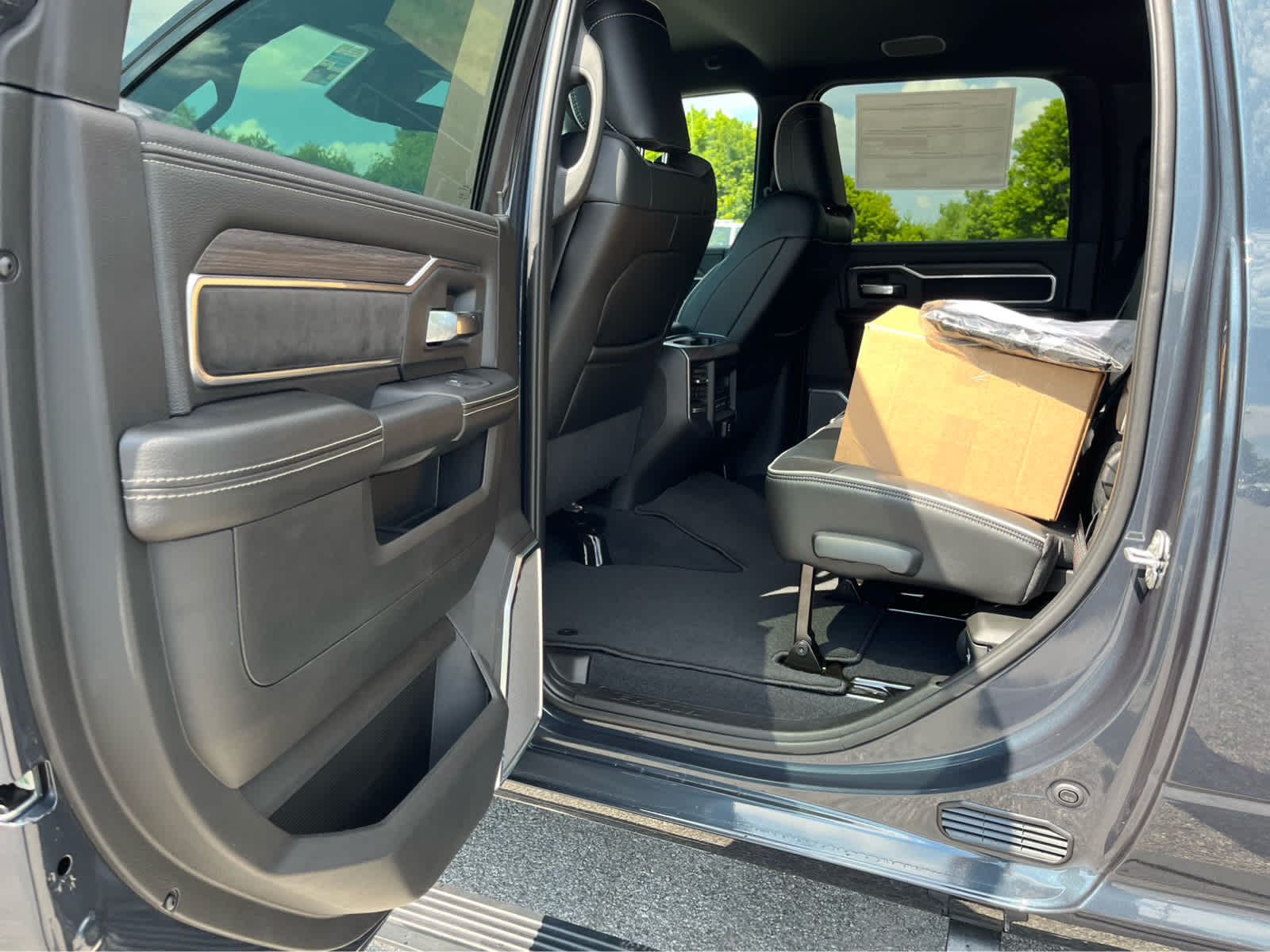 2026 RAM Ram 2500 RAM 2500 LARAMIE MEGA CAB 4X4 6'4' BOX