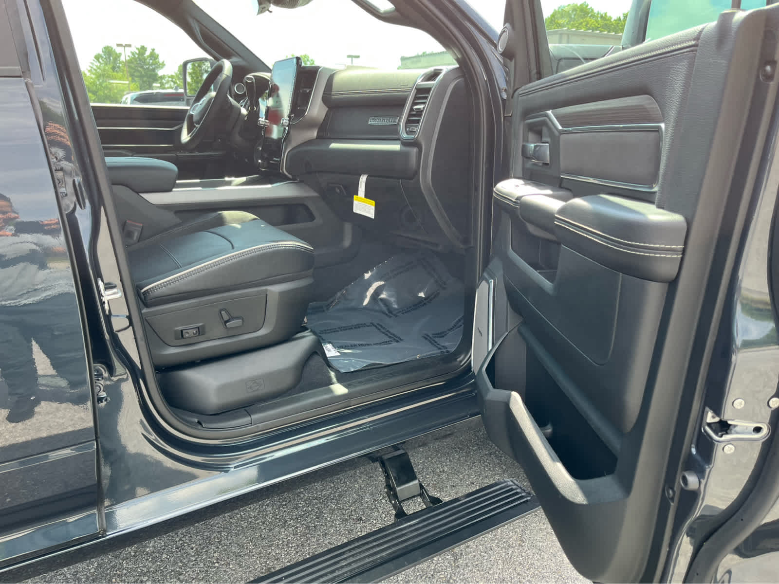2026 RAM Ram 2500 RAM 2500 LARAMIE MEGA CAB 4X4 6'4' BOX