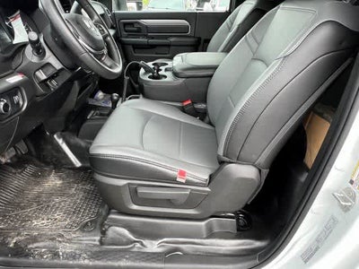 2024 RAM Ram 5500 Chassis Cab RAM 5500 TRADESMAN CHASSIS REGULAR CAB 4X4 84' CA