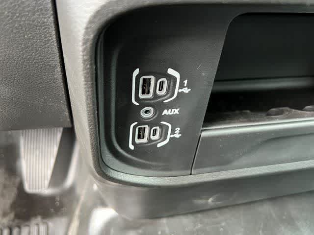 2024 RAM Ram 5500 Chassis Cab RAM 5500 TRADESMAN CHASSIS REGULAR CAB 4X4 84' CA