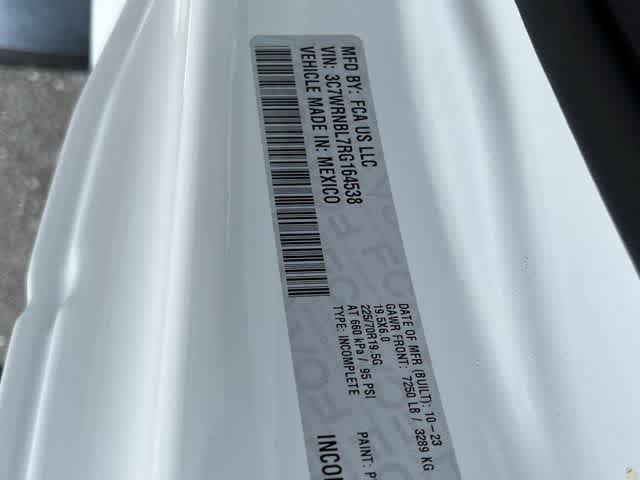 2024 RAM Ram 5500 Chassis Cab RAM 5500 TRADESMAN CHASSIS REGULAR CAB 4X4 84' CA