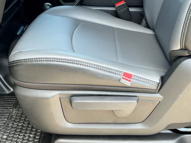 2024 RAM Ram 3500 Chassis Cab RAM 3500 TRADESMAN CHASSIS REGULAR CAB 4X4 60' CA