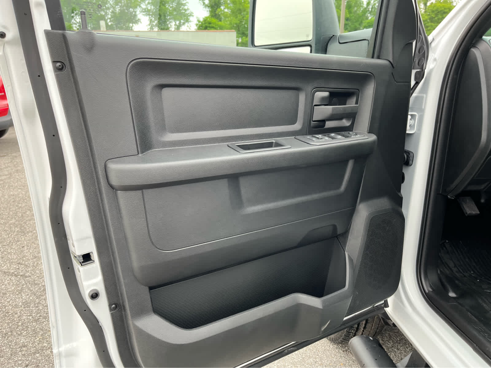 2026 RAM Ram 3500 Chassis Cab RAM 3500 TRADESMAN CREW CAB CHASSIS 4X4 60' CA