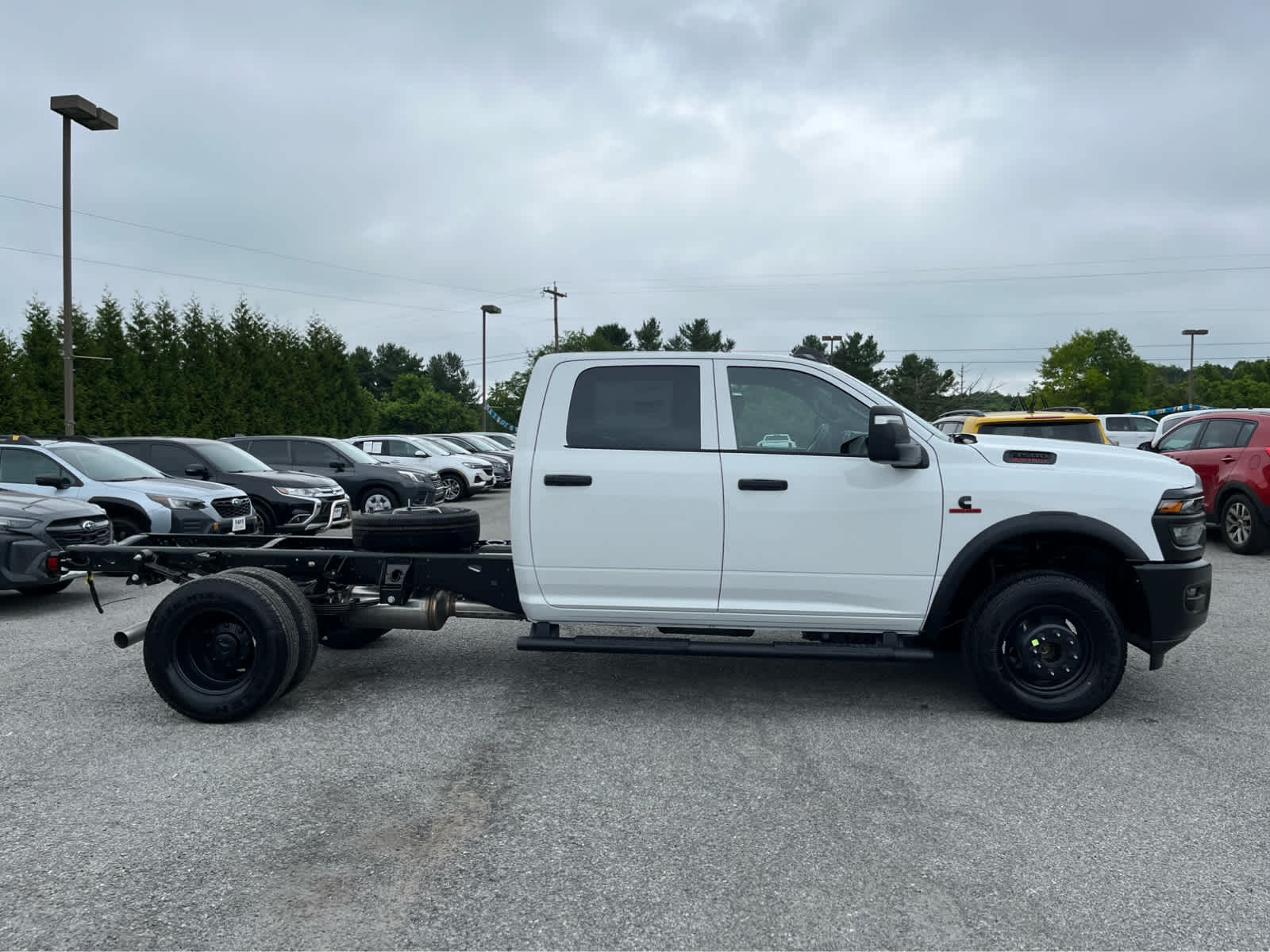 2026 RAM Ram 3500 Chassis Cab RAM 3500 TRADESMAN CREW CAB CHASSIS 4X4 60' CA
