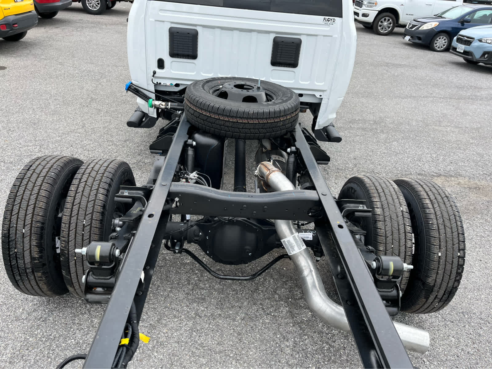 2026 RAM Ram 3500 Chassis Cab RAM 3500 TRADESMAN CREW CAB CHASSIS 4X4 60' CA