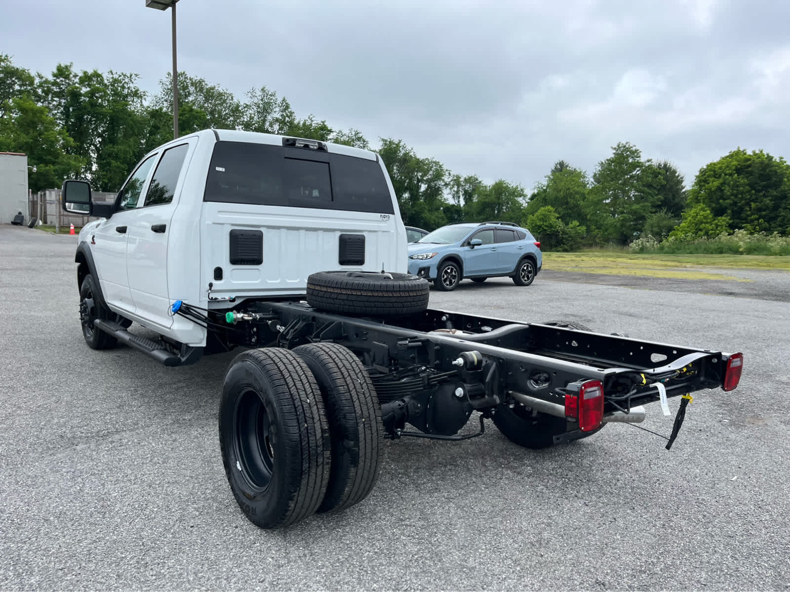 2026 RAM Ram 3500 Chassis Cab RAM 3500 TRADESMAN CREW CAB CHASSIS 4X4 60' CA