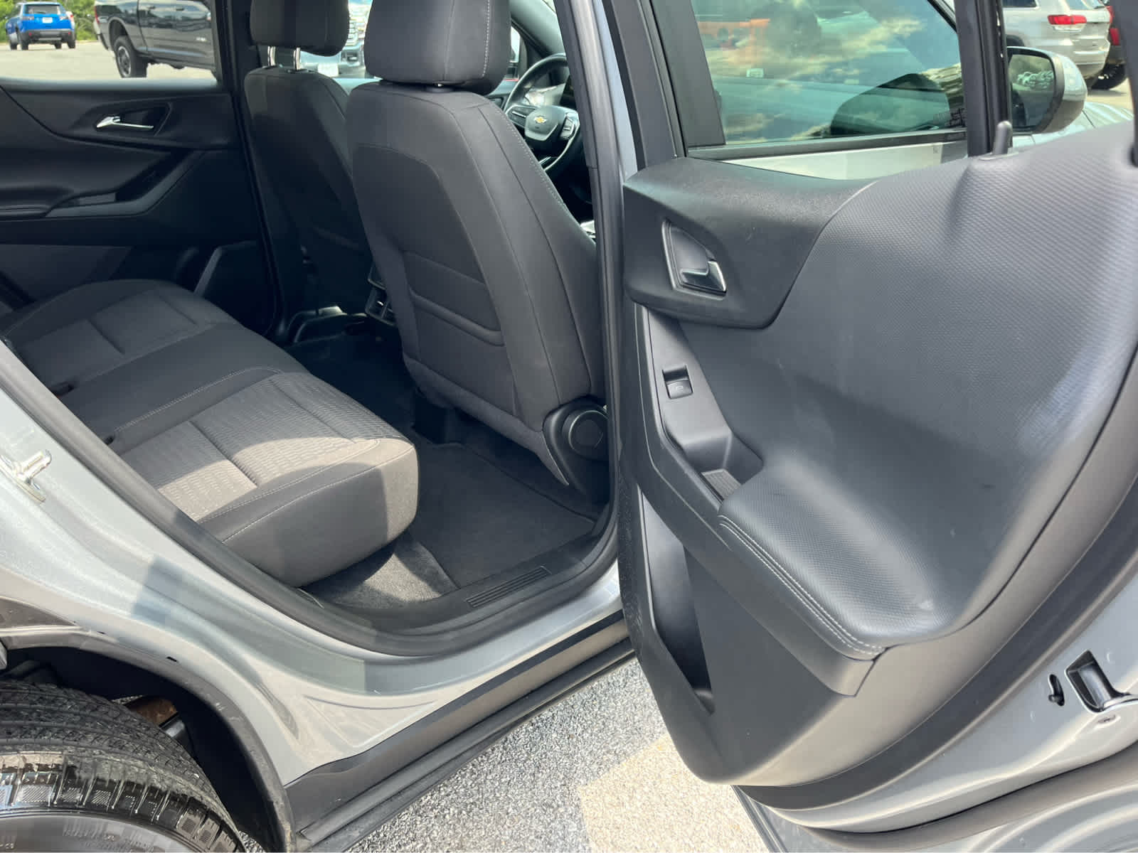 2025 Chevrolet Equinox AWD LT