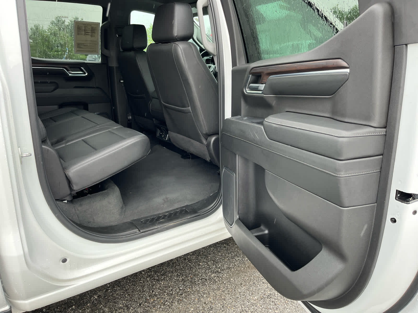 2024 GMC Sierra 1500 4WD Crew Cab Short Box SLT