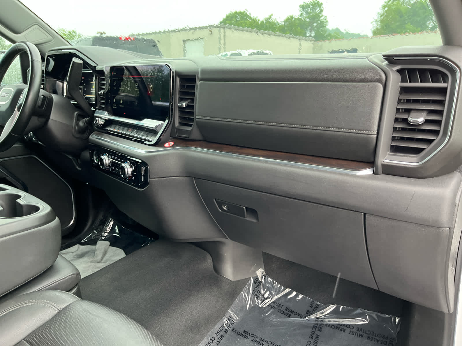 2024 GMC Sierra 1500 4WD Crew Cab Short Box SLT