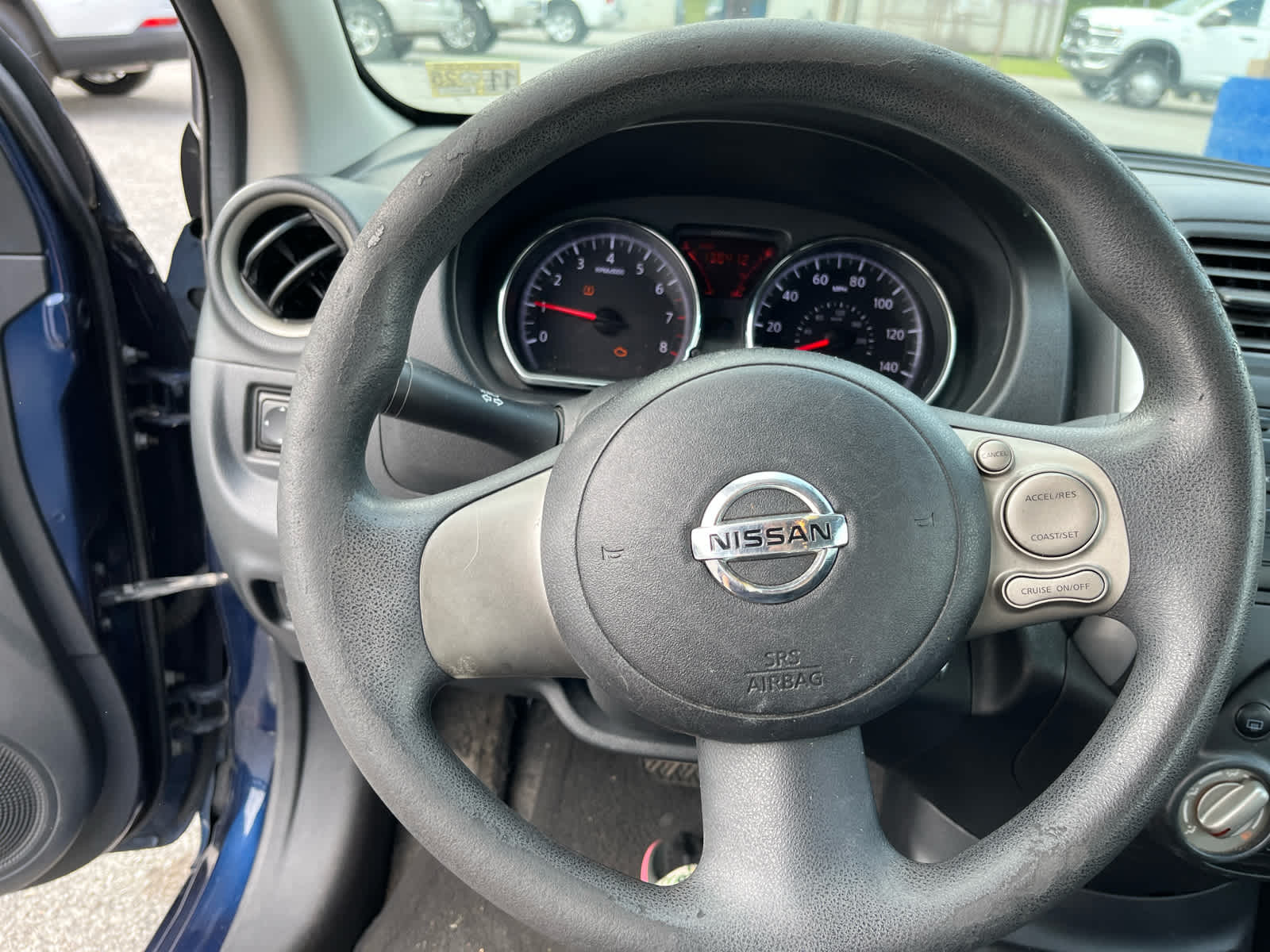 2012 Nissan Versa 1.6 SV