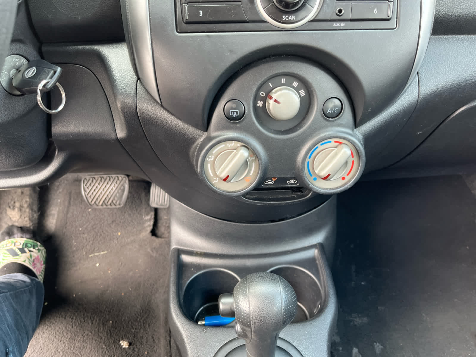2012 Nissan Versa 1.6 SV