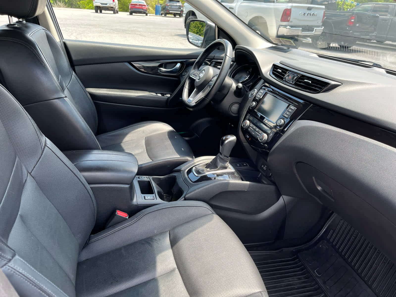 2022 Nissan Rogue Sport SL AWD Xtronic CVT