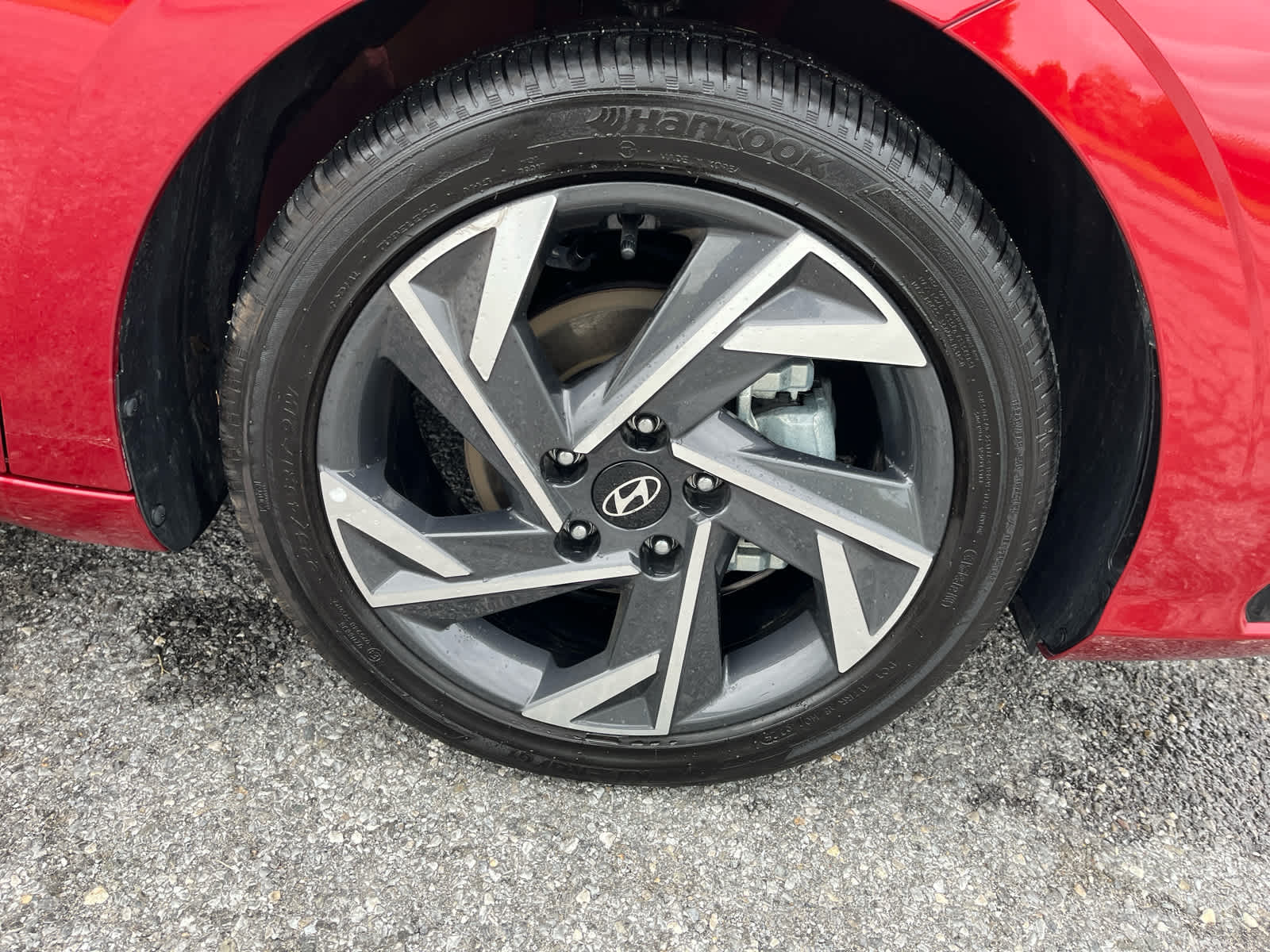2025 Hyundai Elantra Limited - Photo 31