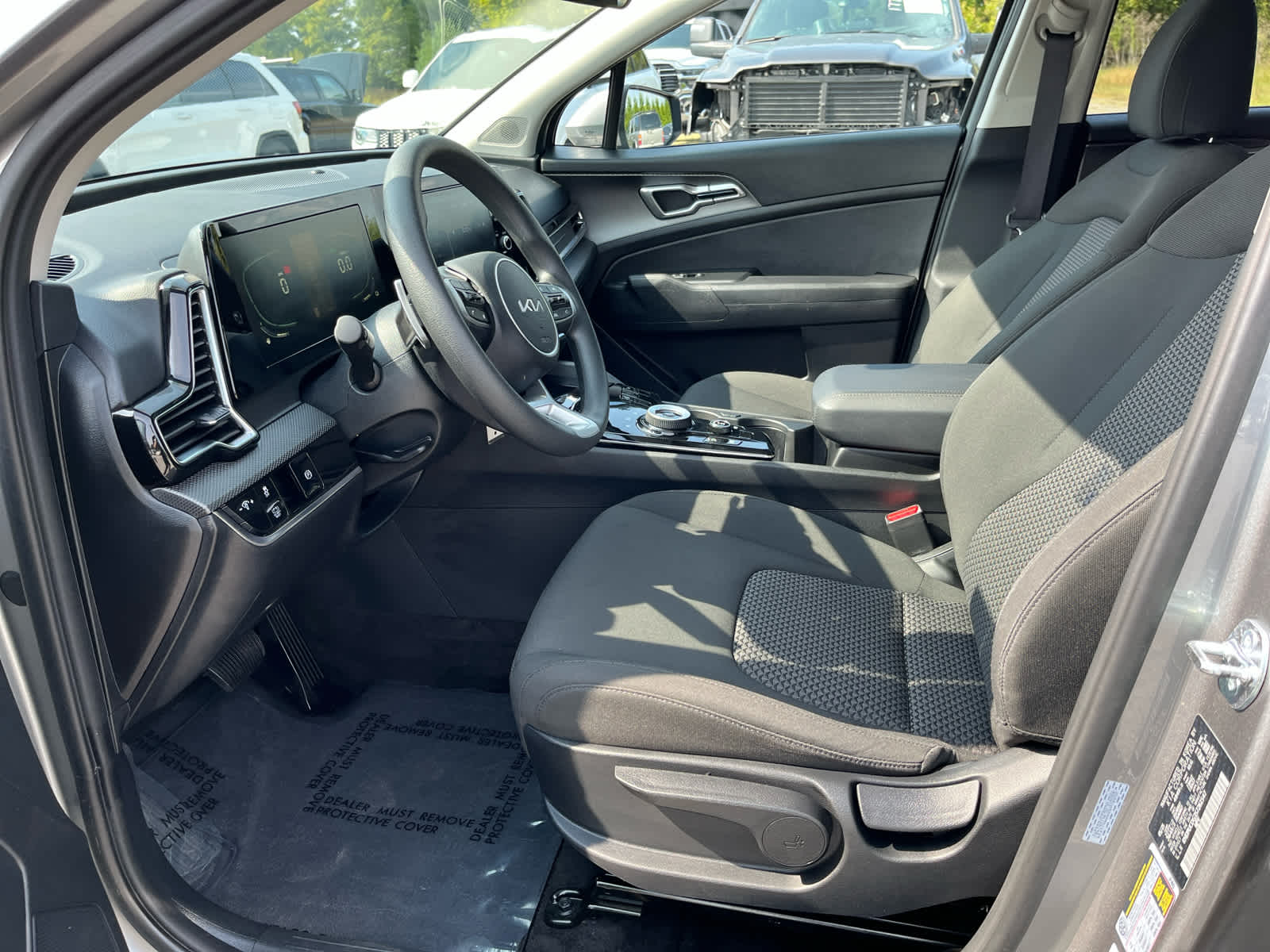 2025 Kia Sportage Hybrid LX