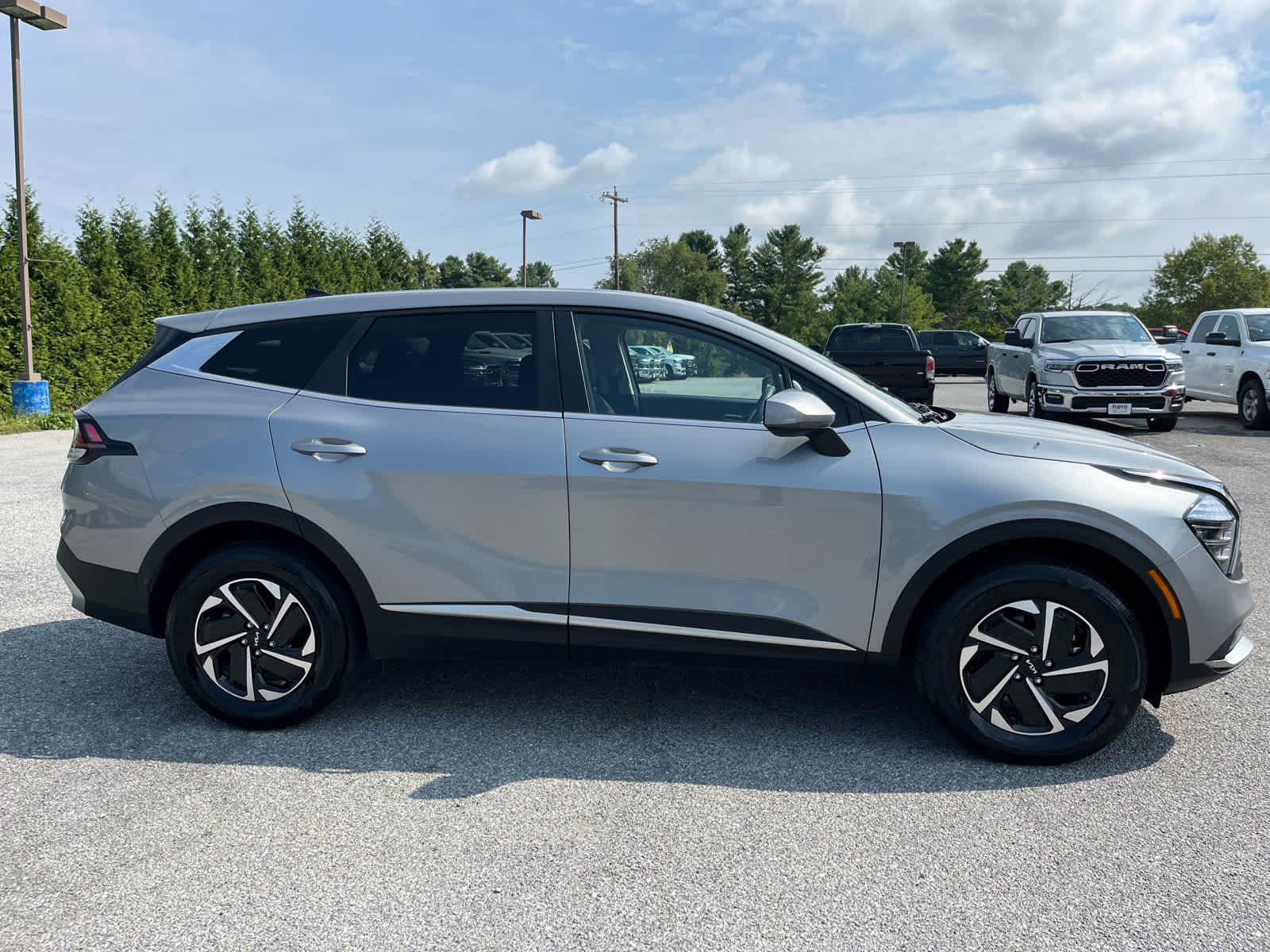 2025 Kia Sportage Hybrid LX