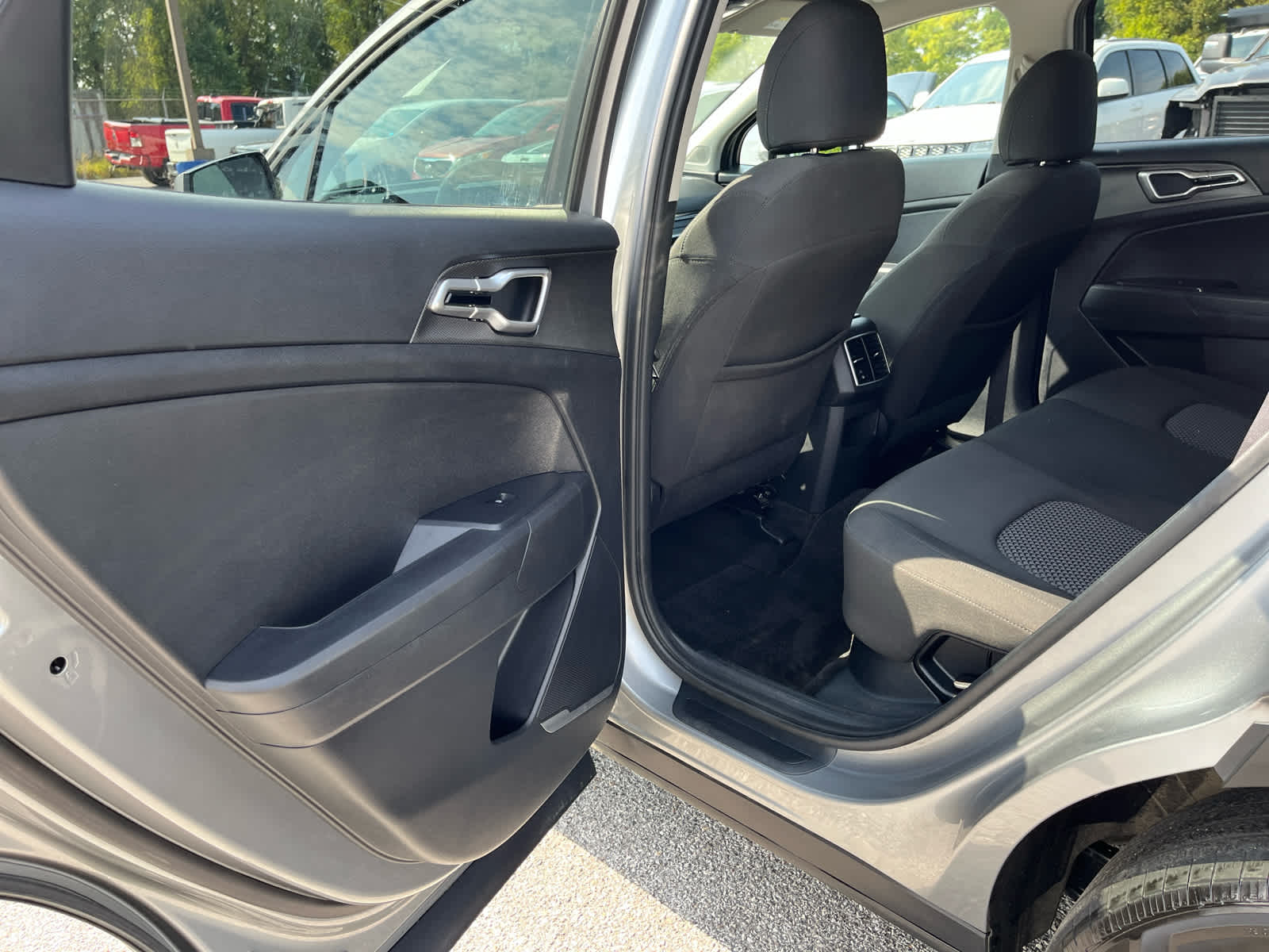 2025 Kia Sportage Hybrid LX
