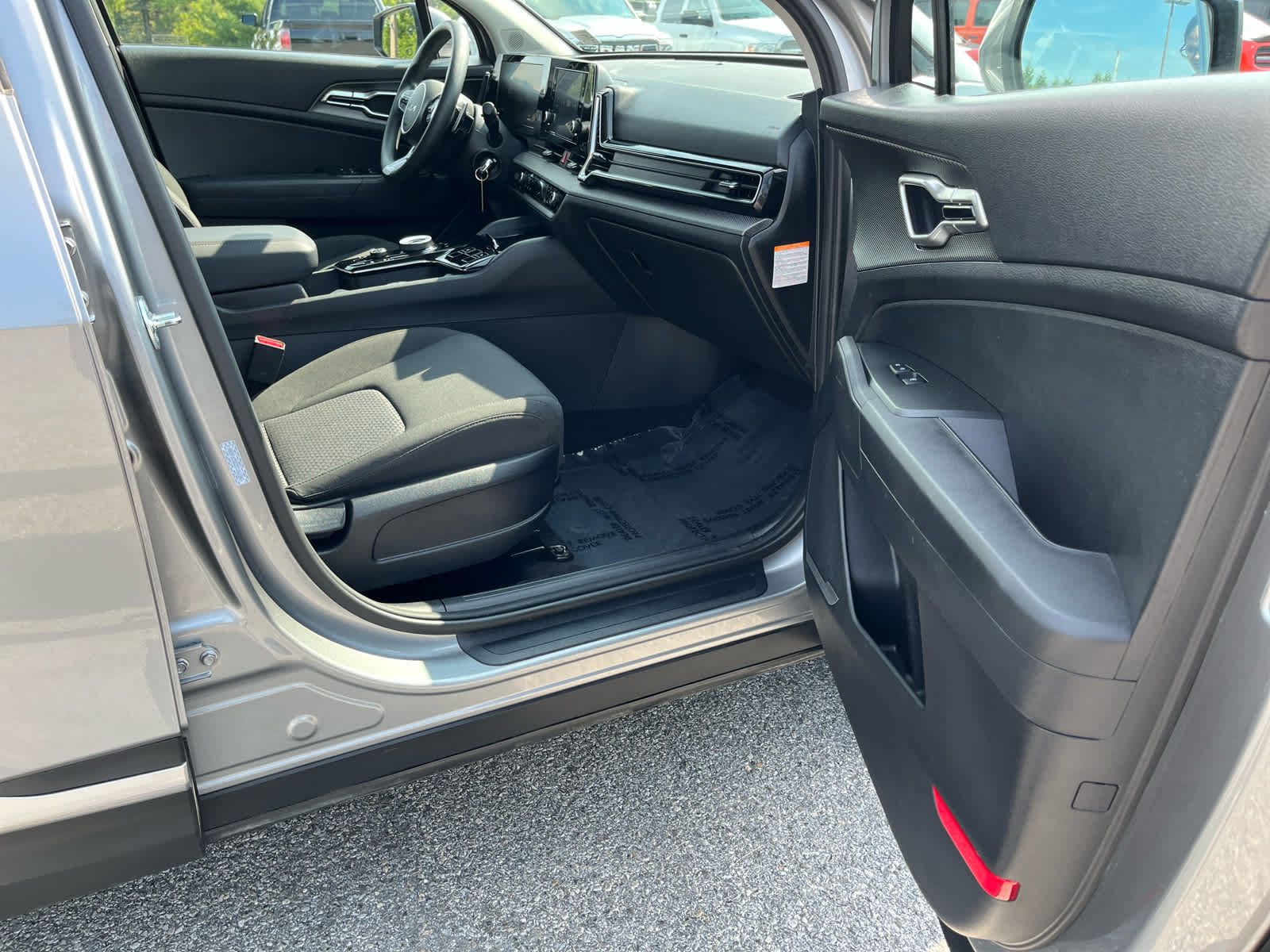 2025 Kia Sportage Hybrid LX