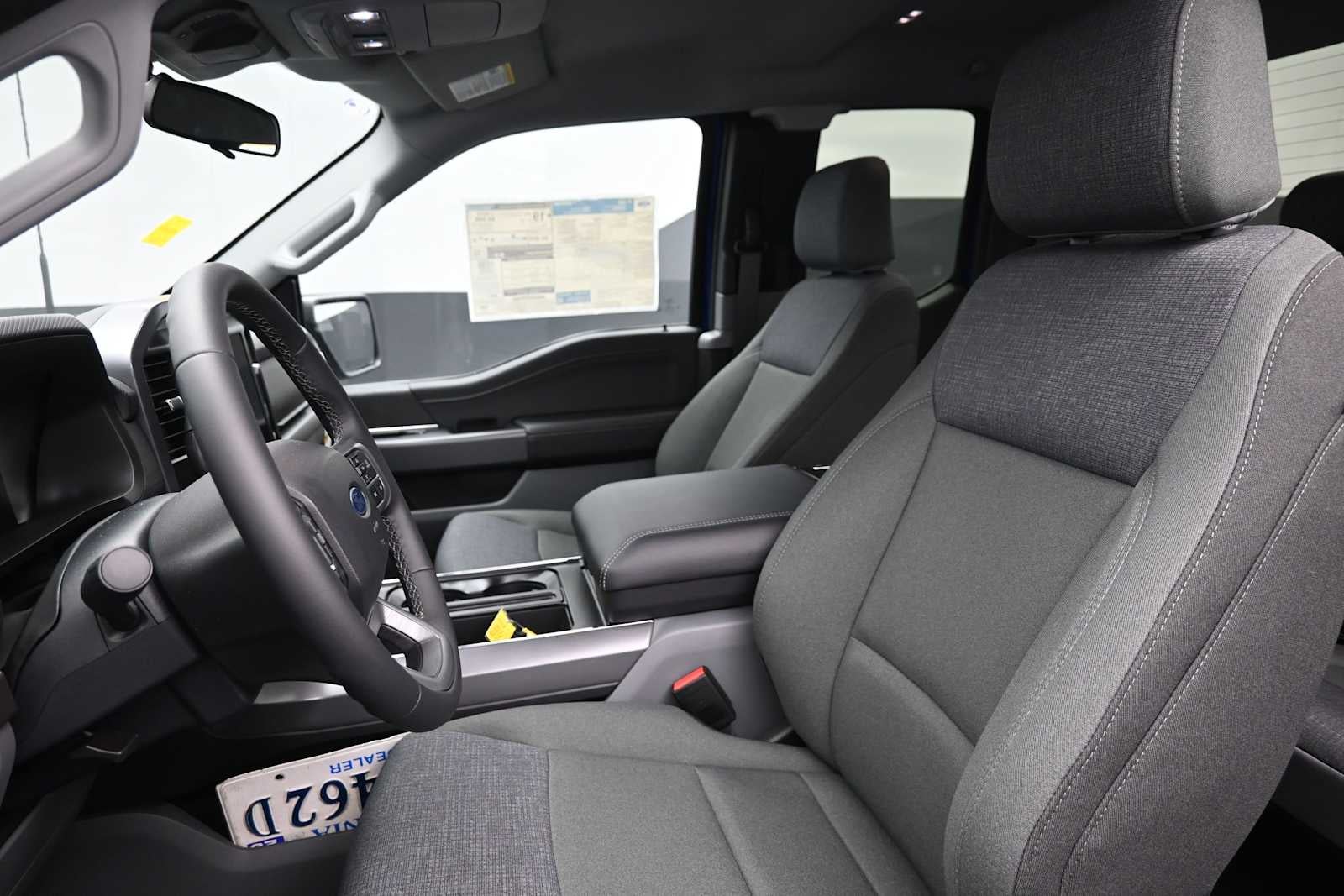 2023 Jeep Grand Wagoneer Base