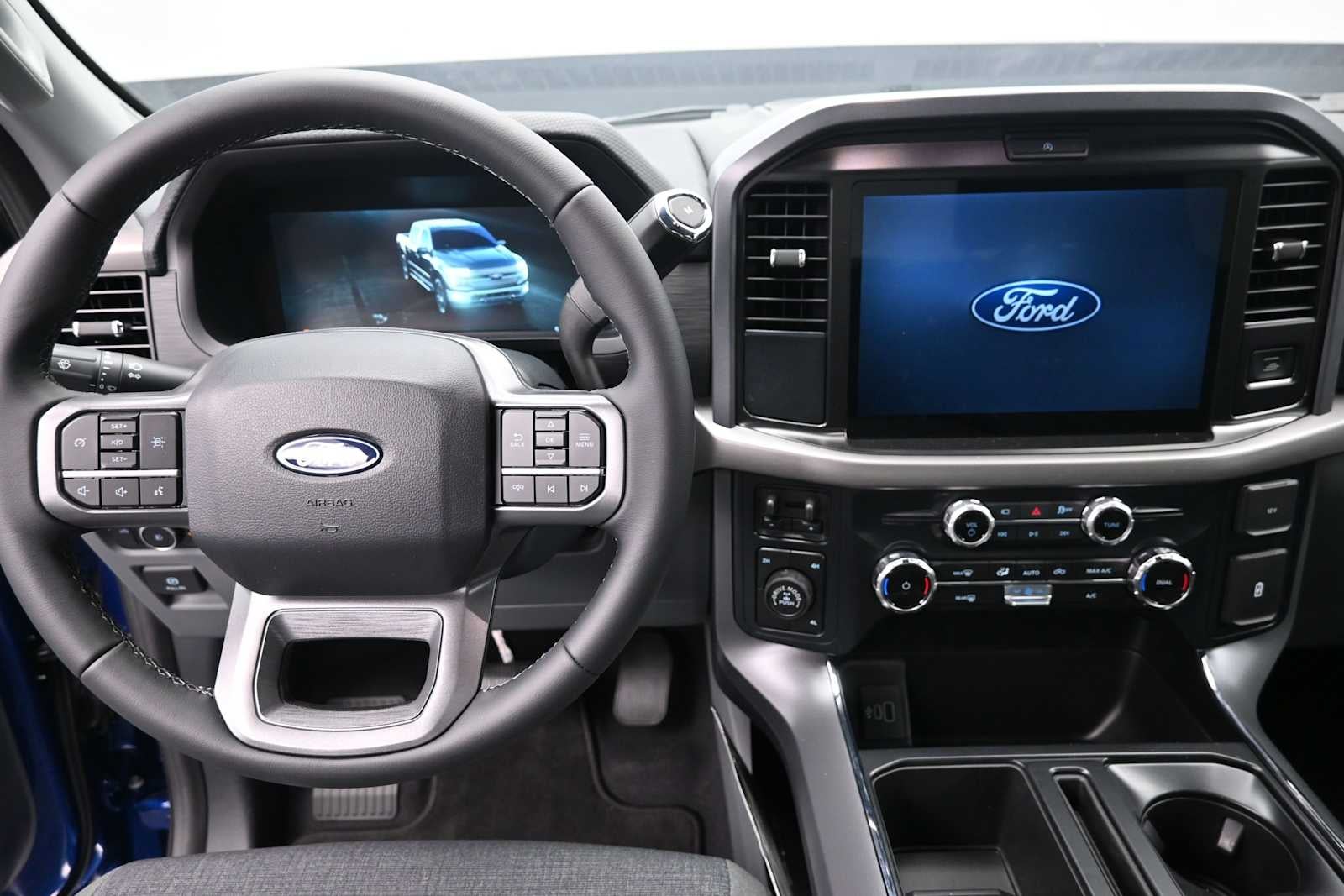 2023 Jeep Grand Wagoneer Base