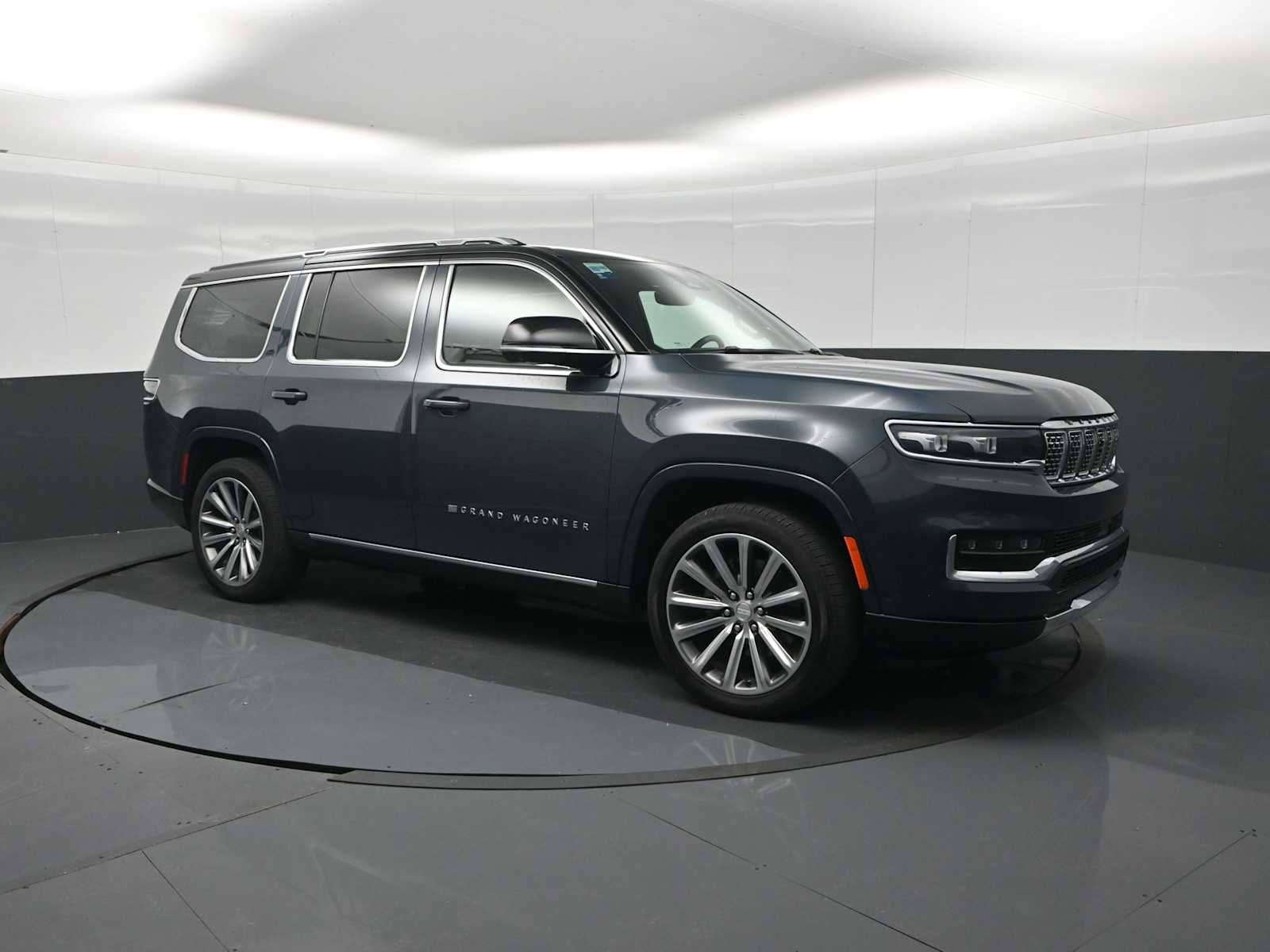2023 Jeep Grand Wagoneer Base