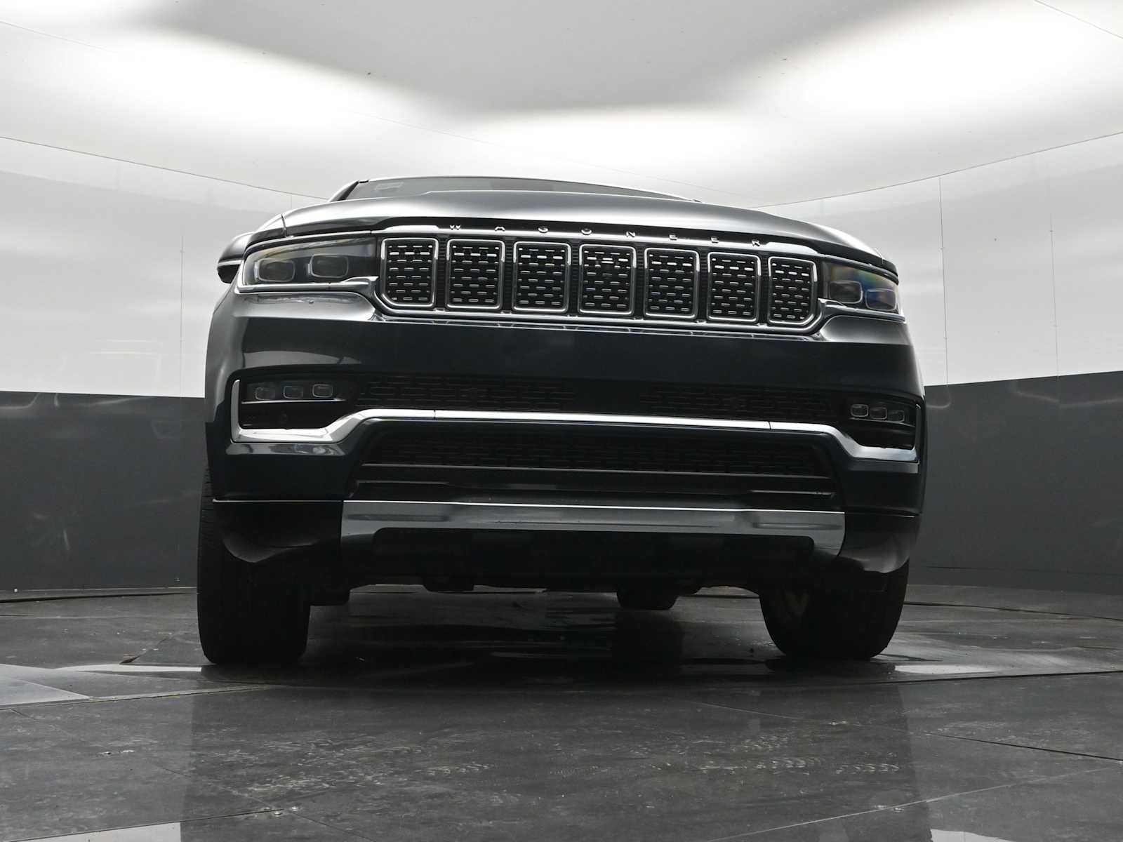 2023 Jeep Grand Wagoneer Base