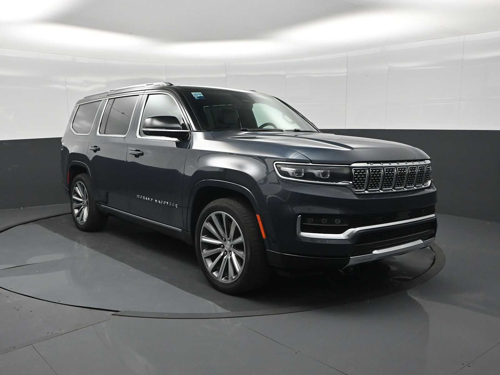 2023 Jeep Grand Wagoneer Base
