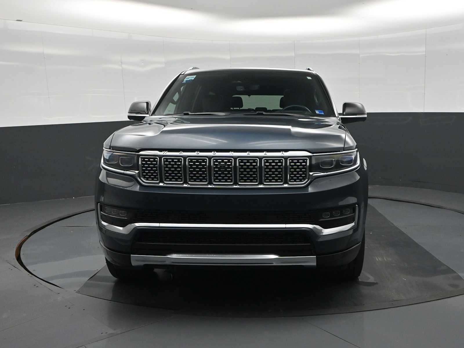 2023 Jeep Grand Wagoneer Base